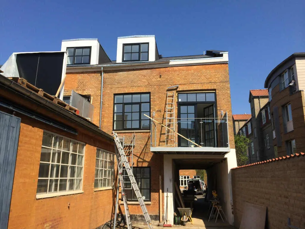 Ombygget fabrik i Aarhus centrum — Arkitekttegnestuen Yderskov